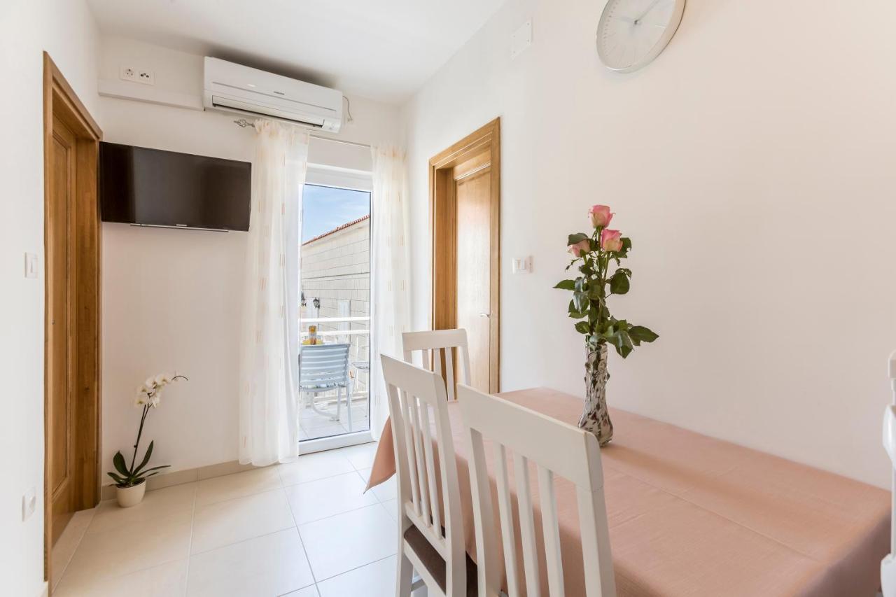 Apartmani Bezmalinovic 波尔 外观 照片