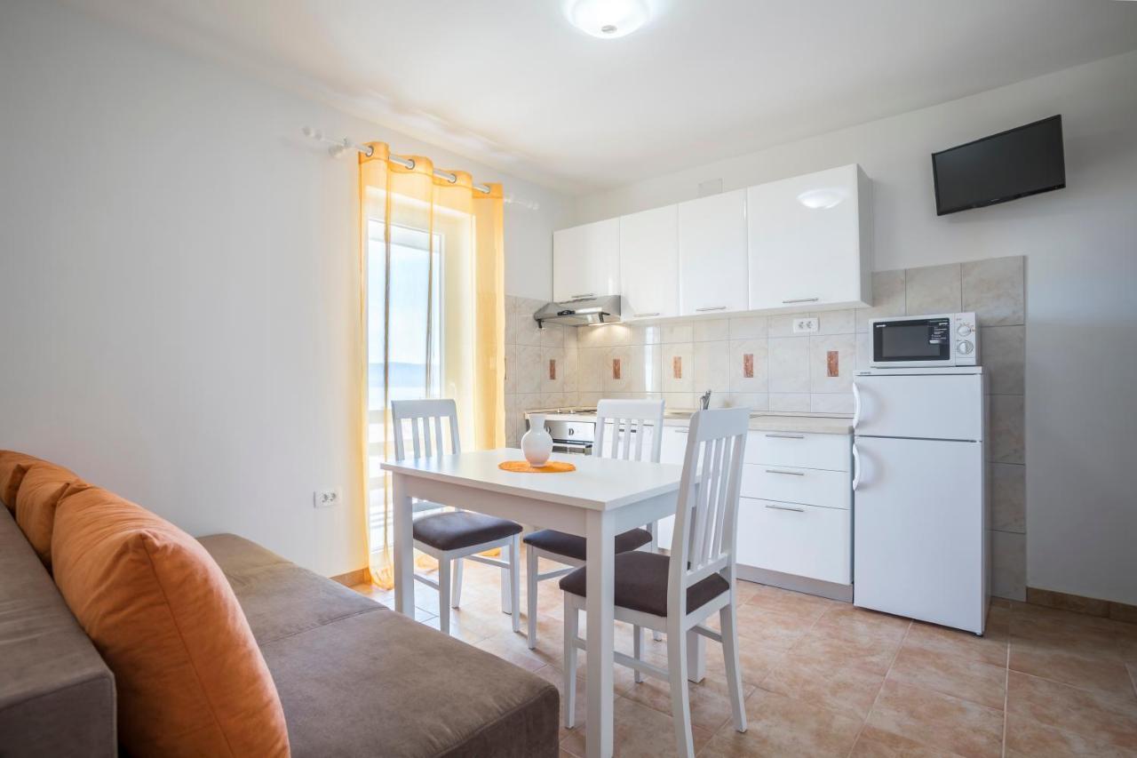 Apartmani Bezmalinovic 波尔 外观 照片