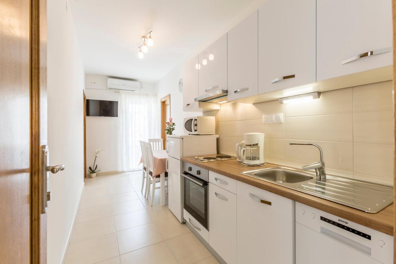 Apartmani Bezmalinovic 波尔 外观 照片