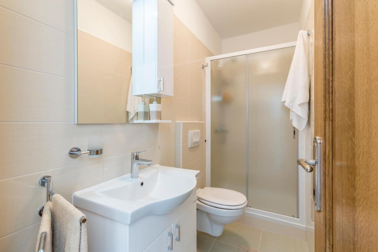 Apartmani Bezmalinovic 波尔 外观 照片