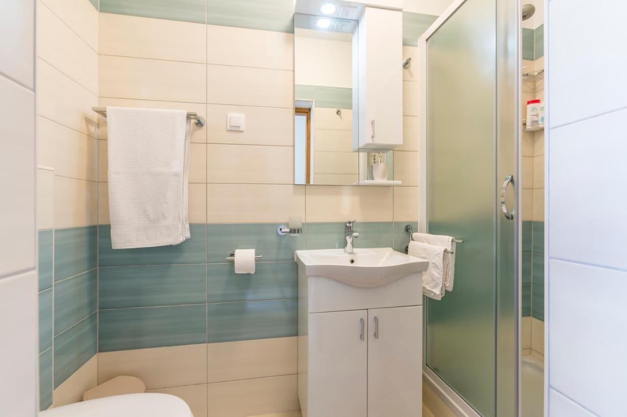 Apartmani Bezmalinovic 波尔 外观 照片